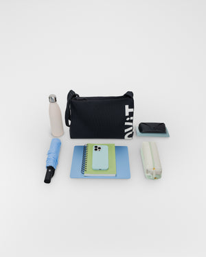 Max Messenger in Black