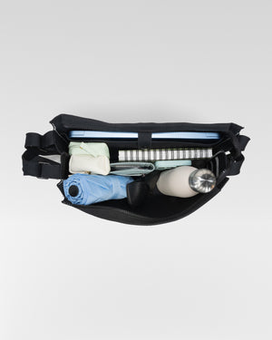 Max Messenger in Black