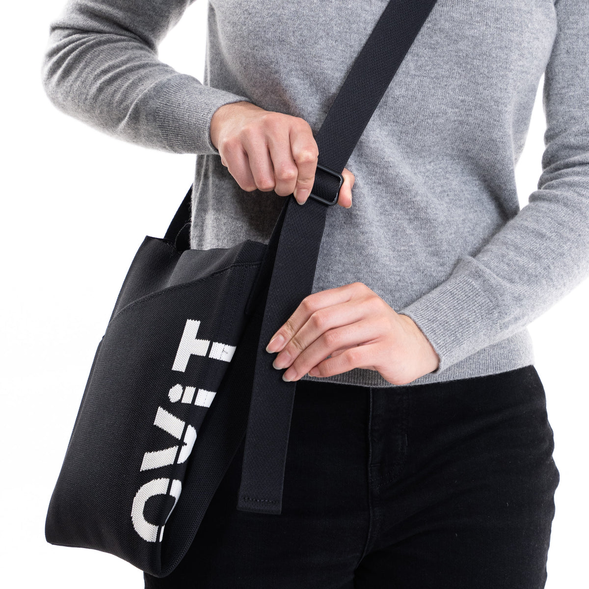 Alex Crossbody in Black