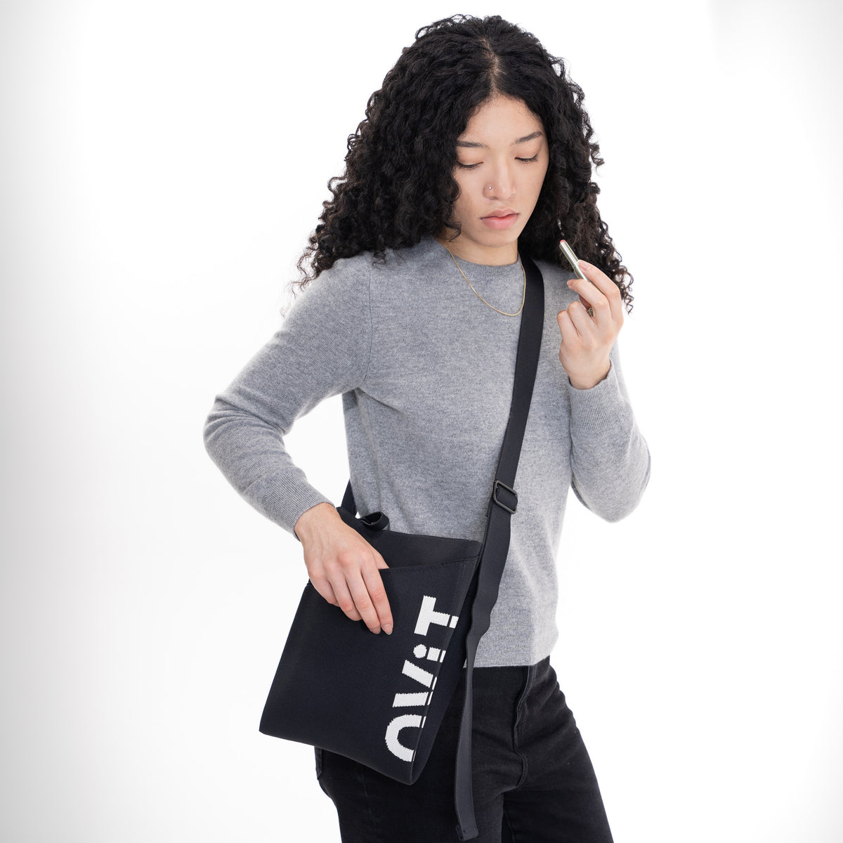 Alex Crossbody in Black