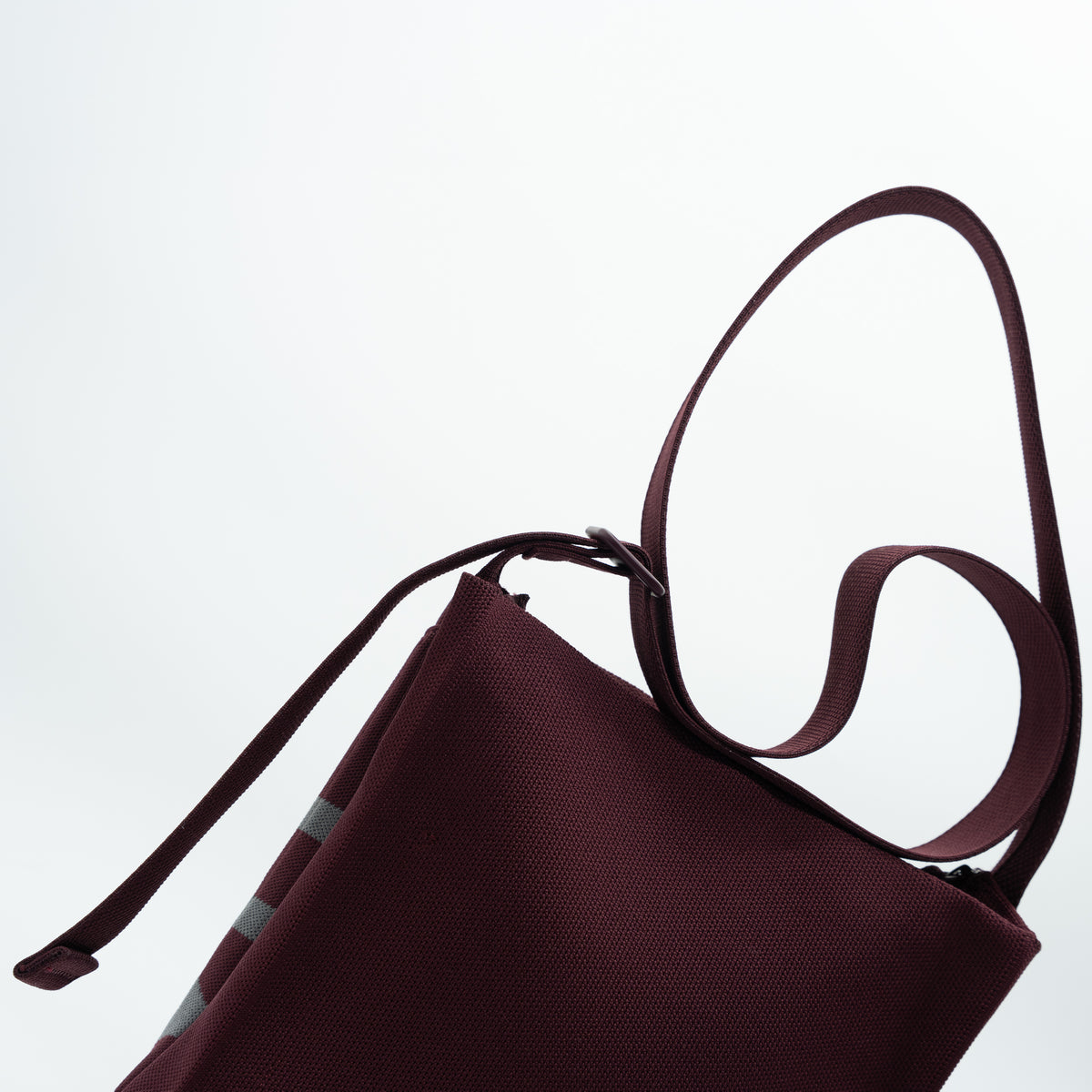 Alex Crossbody in Burgundy