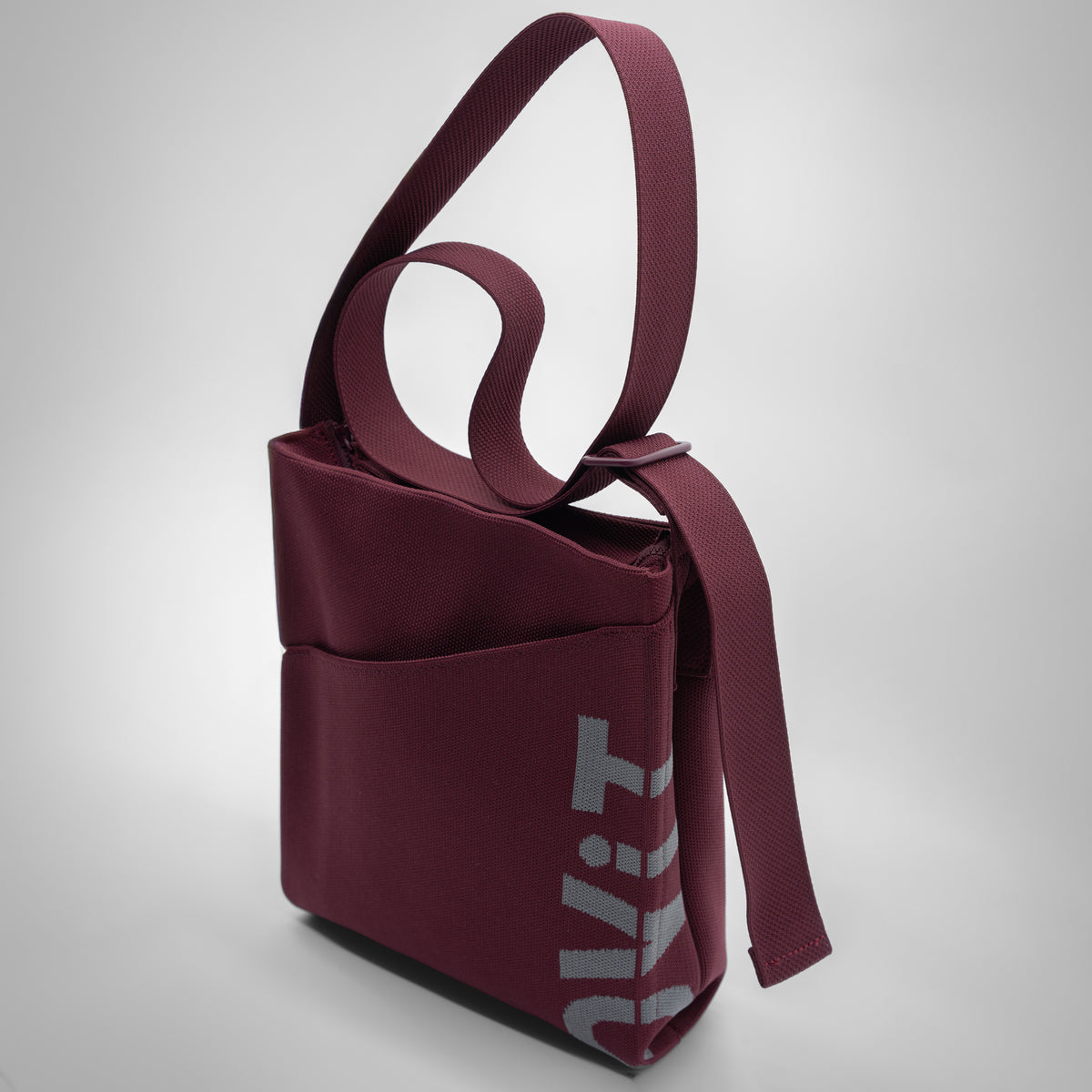 Alex Crossbody in Burgundy
