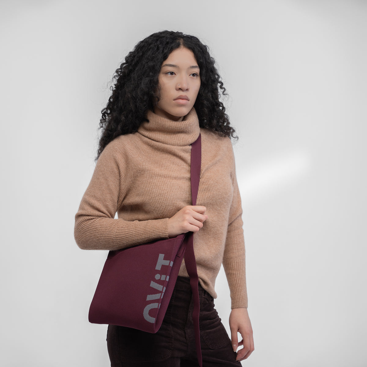Alex Crossbody in Burgundy